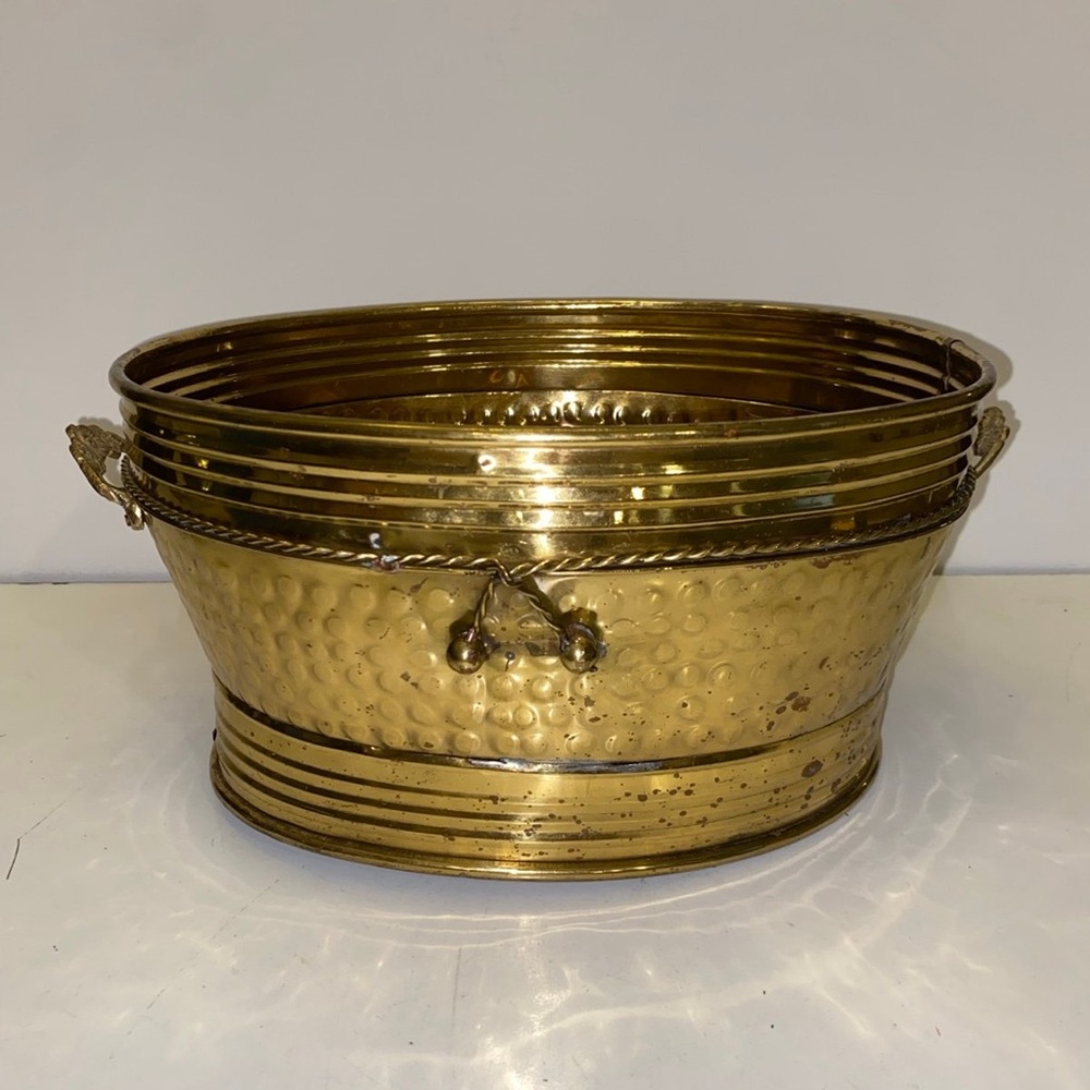 Vintage 12 inch brass bowl / planter decor - Picture 4 of 12